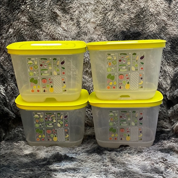 4 Tupperware Fridge Smart Containers - Small Deep
Tupperware - Picture 1 of 16